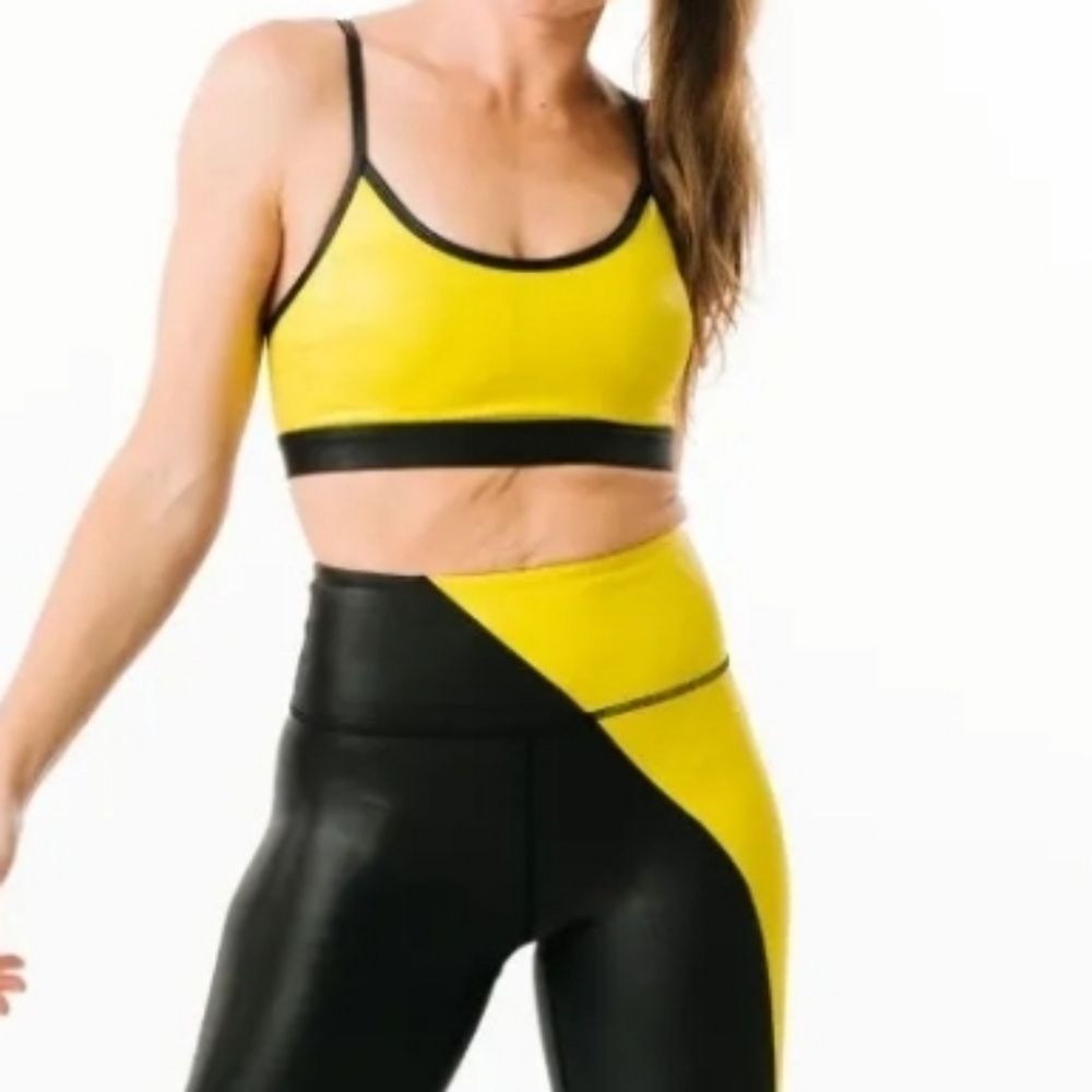 NWOT Neon Yellow Metallic Light n Tight Bra XXL